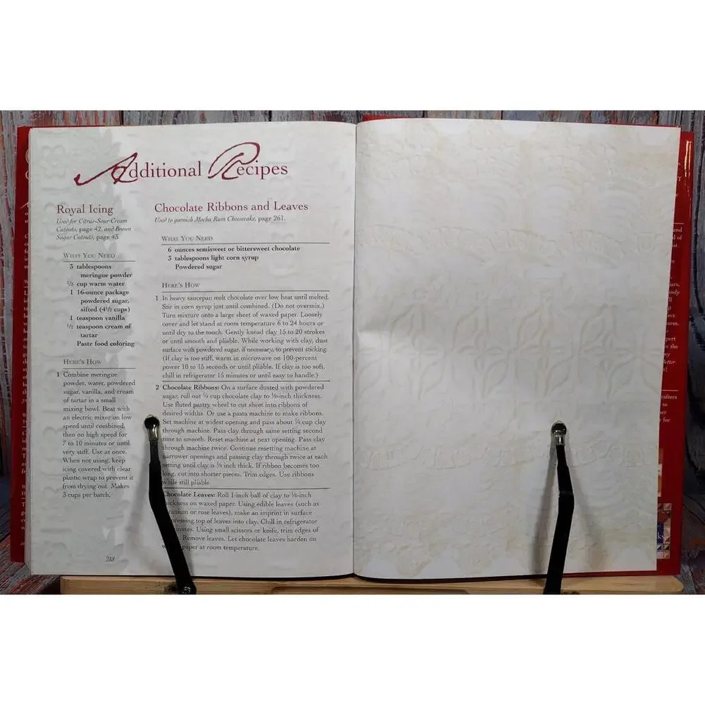 Better Homes and Gardens Christmas Comfort & Joy Book‎